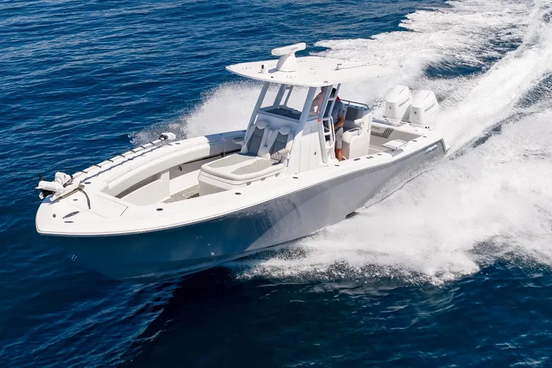 Slide: The Image of Invincible 33 Open Fisherman 2025 auf offener See. - 61