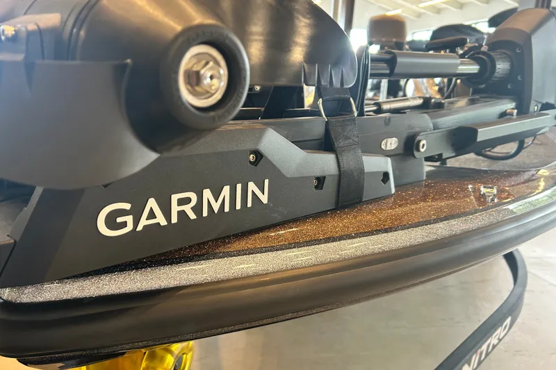 Slide: The Image of Garmin device on 2027 Nitro Z21 XL Pro boat, showcasing advanced technology. - 9