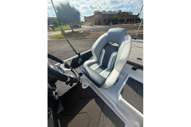 Slide: The Image of 2027 Nitro Z21 XL Pro boat seat, featuring sleek design and comfortable padding. - 8