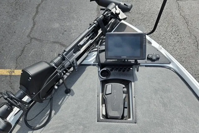 Slide: The Image of 2027 Nitro Z21 XL Pro boat dashboard with advanced navigation system and controls. - 8