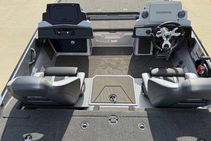 Slide: The Image of Interior of a 2027 Nitro Z21 XL Pro boat with Garmin navigation system. - 18