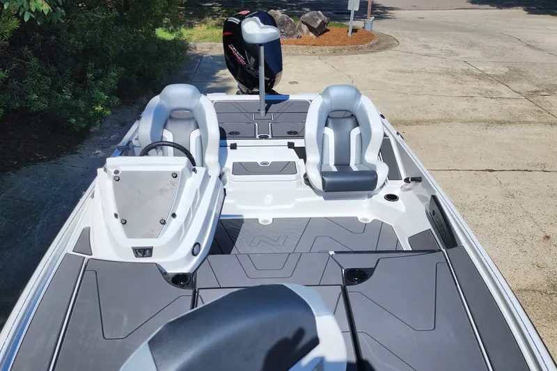Slide: The Image of 2027 Nitro Z20 XL Pro boat with sleek seating and modern design. - 4