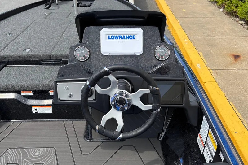 Slide: The Image of Steering console of 2027 Nitro Z21 XL boat with Lowrance Elite display. - 6
