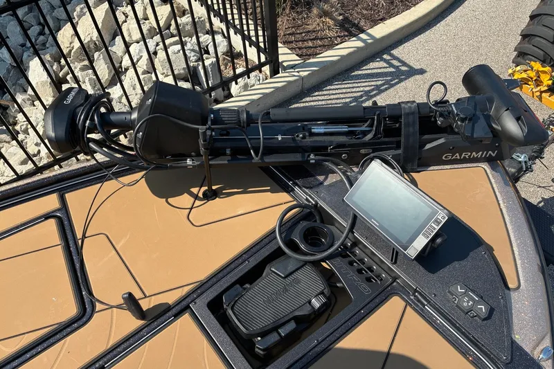 Slide: The Image of Nitro Z20 XL Pro 2027 boat with Garmin electronics and foot pedal on deck. - 10