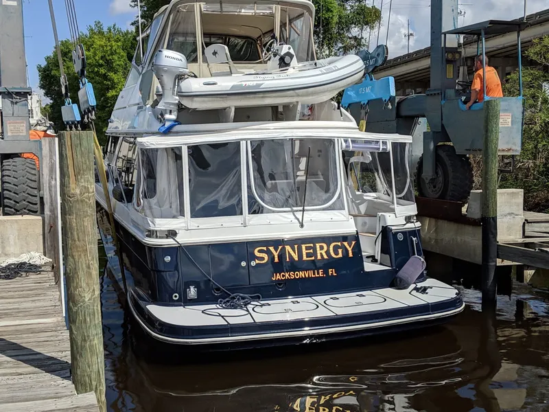 Slide: The Image of Carver Yachts 450 Voyager Pilothouse 2002 - 10