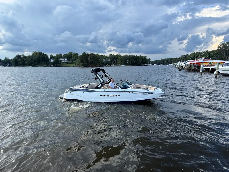 Slide: The Image of MasterCraft X24 2024 - 39