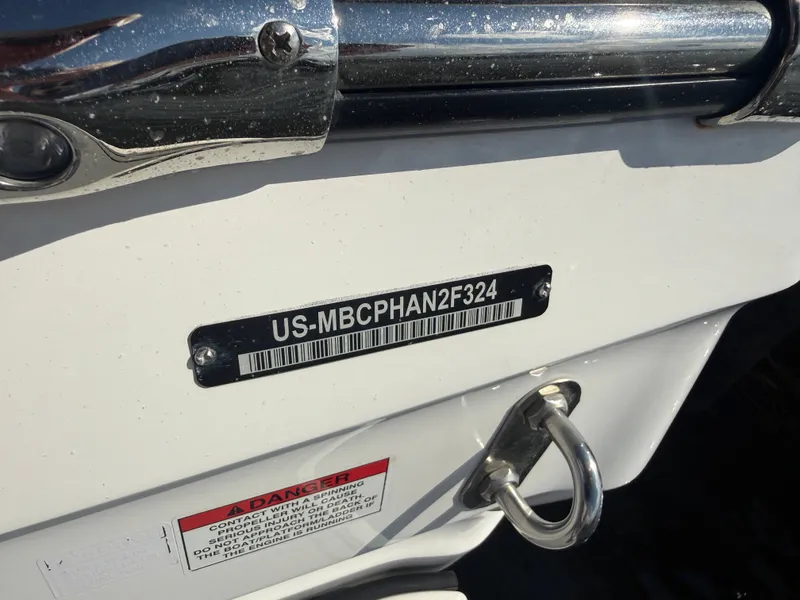 Slide: The Image of MasterCraft X24 2024 - 43