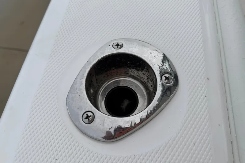 Slide: The Image of Stainless steel rod holder on 2022 Everglades 243 Center Console boat. - 18