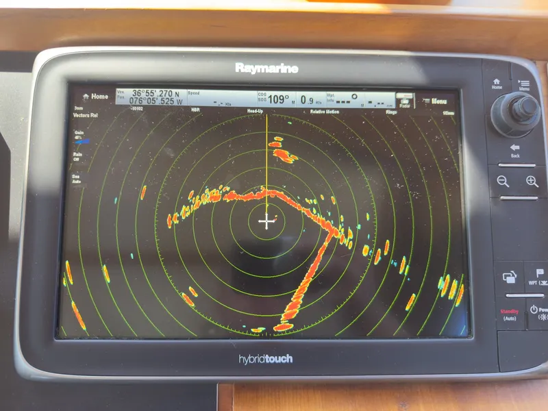 Slide: The Image of Raymarine Hybridtouch radar on a 2002 Sabre 36 Express. - 14