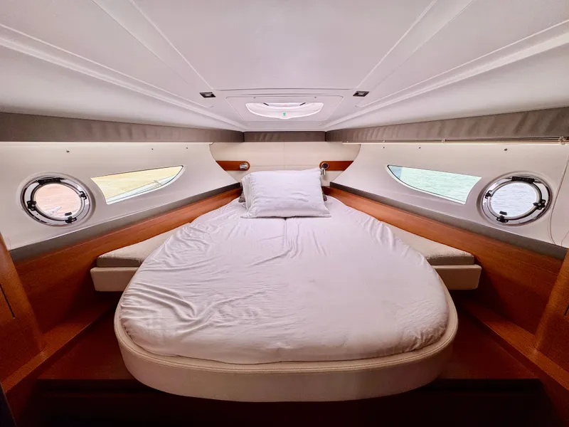 Slide: The Image of Beneteau Gran Turismo 38 2014 - 27