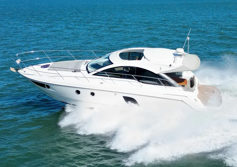 The Image of Beneteau Gran Turismo 38 2014 - 1