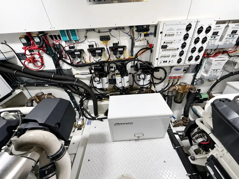 Slide: The Image of Cruisers 60 Fly 2019 - 50