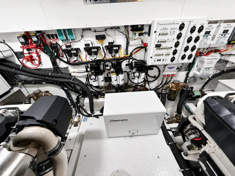 Slide: The Image of Cruisers 60 Fly 2019 - 54