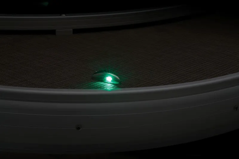 Slide: The Image of Sun Tracker SportFish 22 DLX 2025 - 67