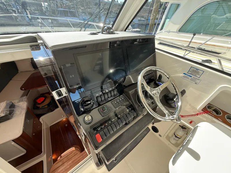 Slide: The Image of Pursuit OS 325 Offshore 2026 - 59