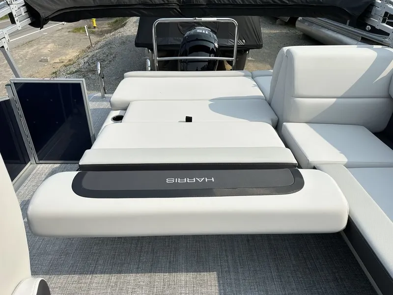 Slide: The Image of Harris Cruiser 230 SL 2026 - 9