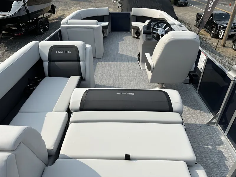 Slide: The Image of Harris Cruiser 230 SL 2026 - 28