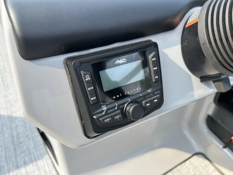 Slide: The Image of Harris Cruiser 230 SL 2026 - 20