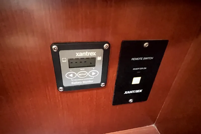 Slide: The Image of Xantrex battery monitor and remote switch on 2006 Beneteau Oceanis 393 yacht. - 40