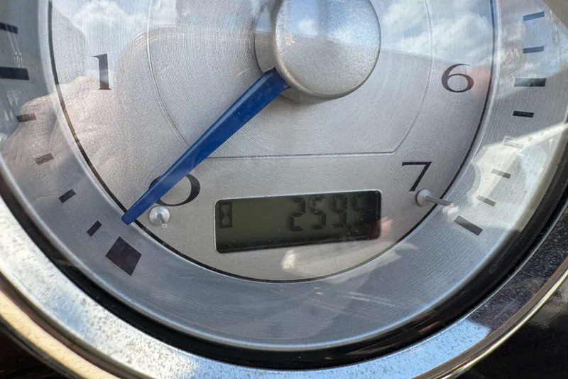 Slide: The Image of Close-up of a 2021 Stingray 208 LR speedometer displaying 259.9 hours. - 19