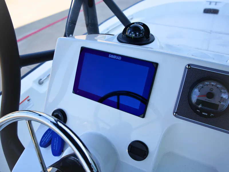 Slide: The Image of Boston Whaler 190 Montauk 2027 - 13