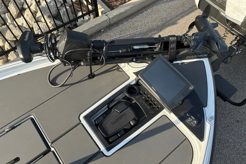 Slide: The Image of 2026 Nitro Z21 XL Pro boat deck with Garmin electronics and trolling motor. - 10