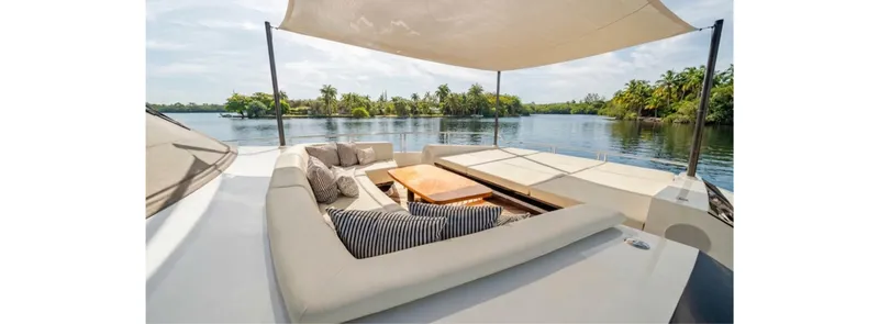 Slide: The Image of Ocean Alexander 30 Revolution Skylounge 2024 - 1