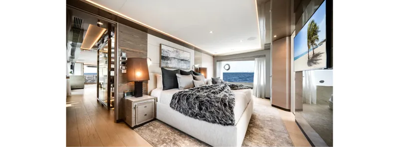 Slide: The Image of Ocean Alexander 30 Revolution Skylounge 2024 - 4