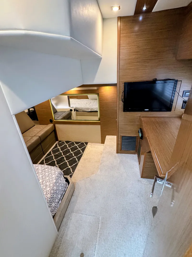 Slide: The Image of Cruisers 45 Cantius 2016 - 40