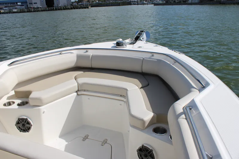 Slide: The Image of Boston Whaler 250 Outrage 2027 - 22