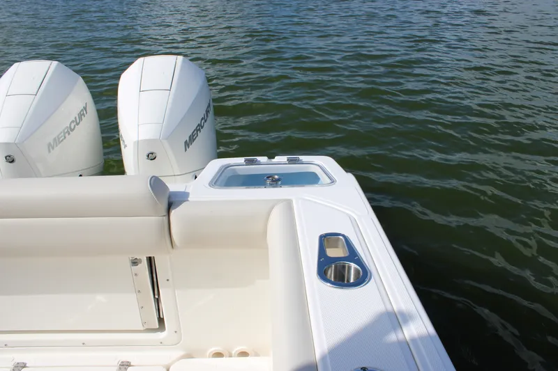Slide: The Image of Boston Whaler 250 Outrage 2027 - 32