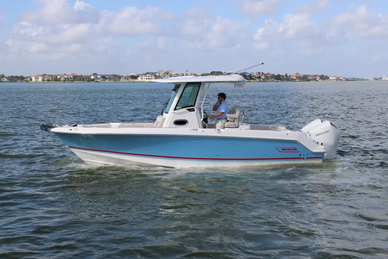The Image of Boston Whaler 250 Outrage 2027 - 0