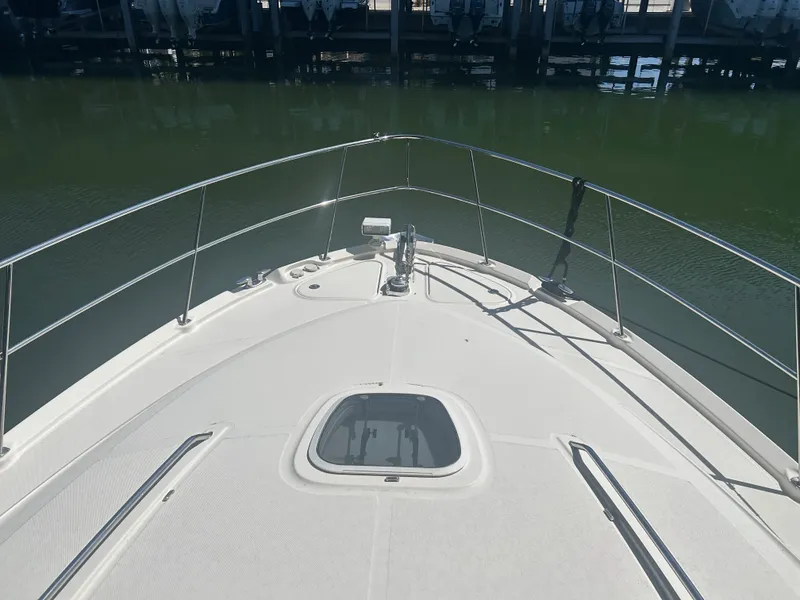 Slide: The Image of Sea Ray 550 SEDAN BRIDGE 2005 - 41