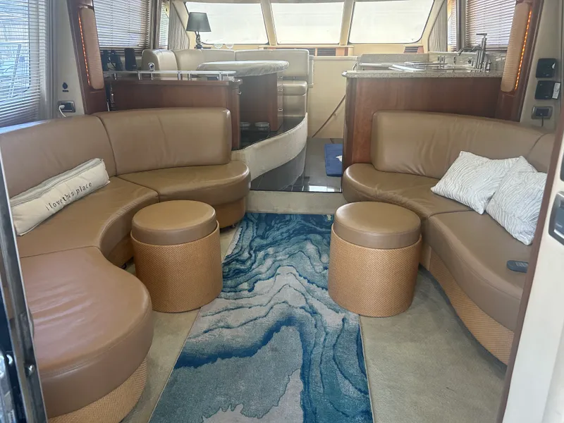 Slide: The Image of Sea Ray 550 SEDAN BRIDGE 2005 - 69