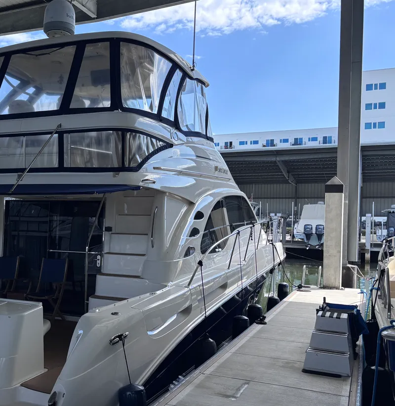 The Image of Sea Ray 550 SEDAN BRIDGE 2005 - undefined
