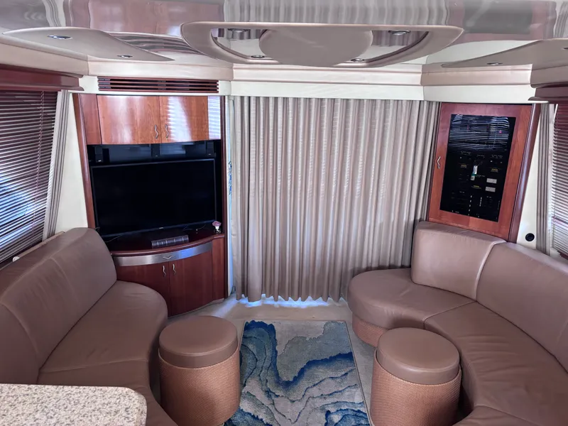 Slide: The Image of Sea Ray 550 SEDAN BRIDGE 2005 - 13