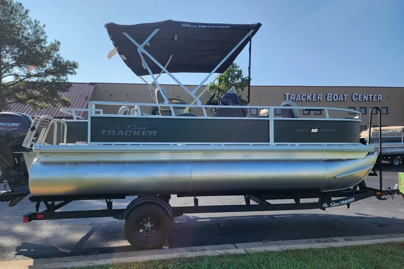 The Image of 2027 Sun Tracker Bass Buggy 18 DLX pontoon boat at Tracker Boat Center. - 0