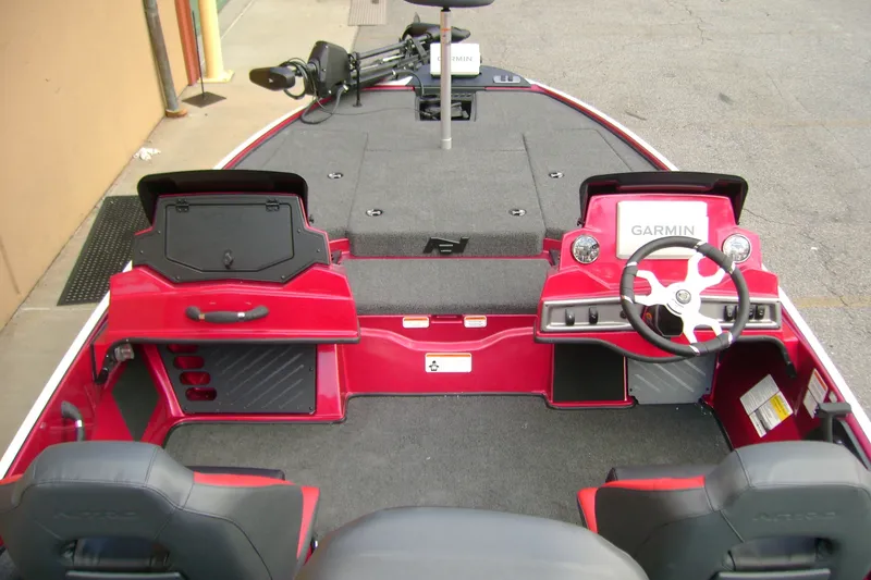 Slide: The Image of Interior of a 2027 Nitro Z18 XL Pro boat with Garmin navigation system. - 8