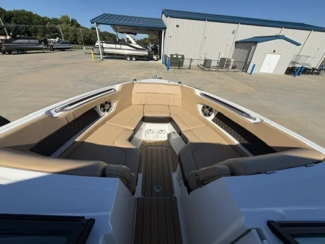 Slide: The Image of Sea Ray 280 SLX 2022 - 4