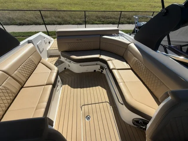 Slide: The Image of Sea Ray 280 SLX 2022 - 12