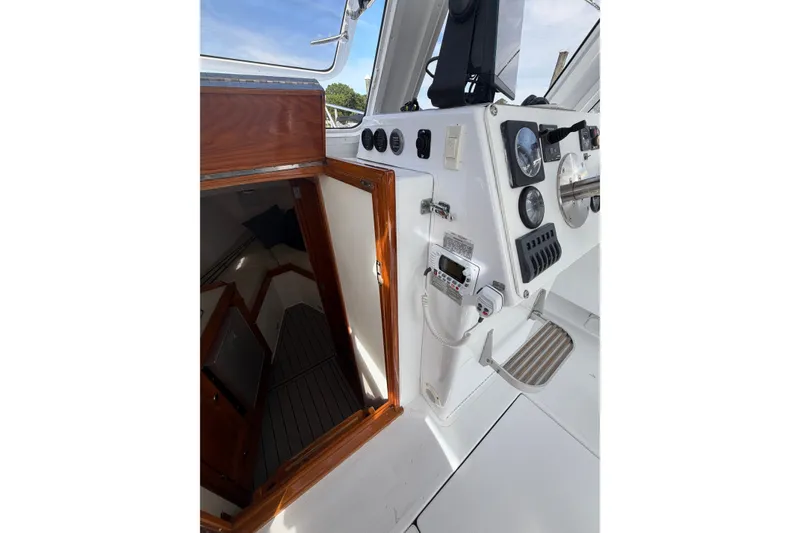 Slide: The Image of Interior view of 2000 Webber's Cove Pemaquid Beach boat cockpit and cabin entrance. - 20
