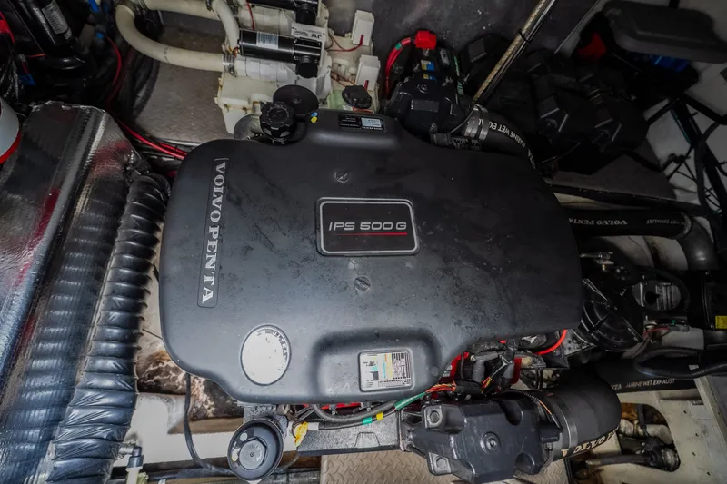 Slide: The Image of Volvo Penta IPS 500G engine in 2009 Regal Commodore 4460 yacht. - 59