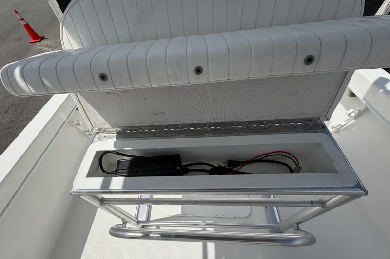 Slide: The Image of Dusky 227 Open Fisherman 2021 - 56
