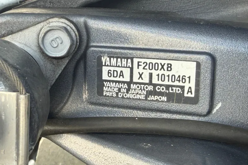 Slide: The Image of Yamaha F200XB engine label on 2015 NauticStar 231 Coastal boat. - 75