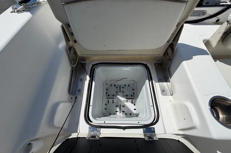 Slide: The Image of NauticStar 231 Coastal 2015 - 62