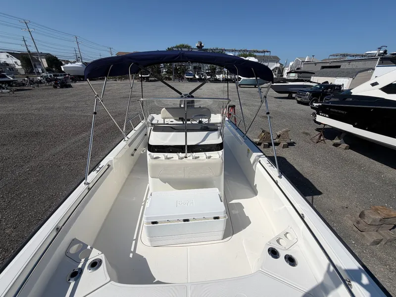 Slide: The Image of Boston Whaler 210 MONTAUK 2018 - 20