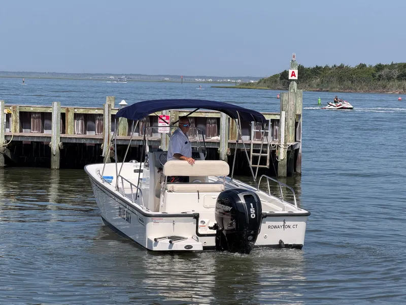 The Image of Boston Whaler 210 MONTAUK 2018 - 4