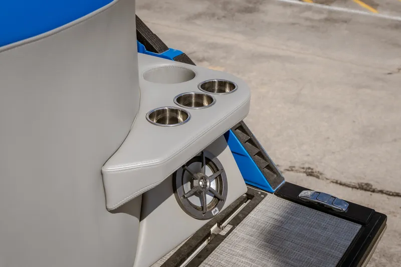 Slide: The Image of 2025 Montara 25 Surf Boss boat cup holders and speaker detail. - 41