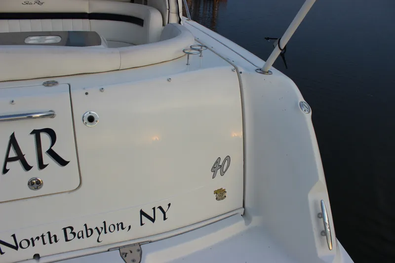Slide: The Image of 2006 Sea Ray 40 Sundancer yacht docked in North Babylon, NY. - 4