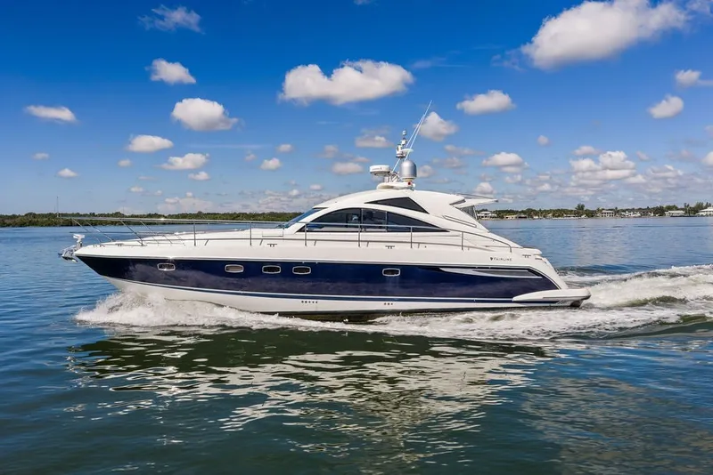 Slide: The Image of 2006 Fairline Targa 47 GT yacht cruising on a sunny day. - 15